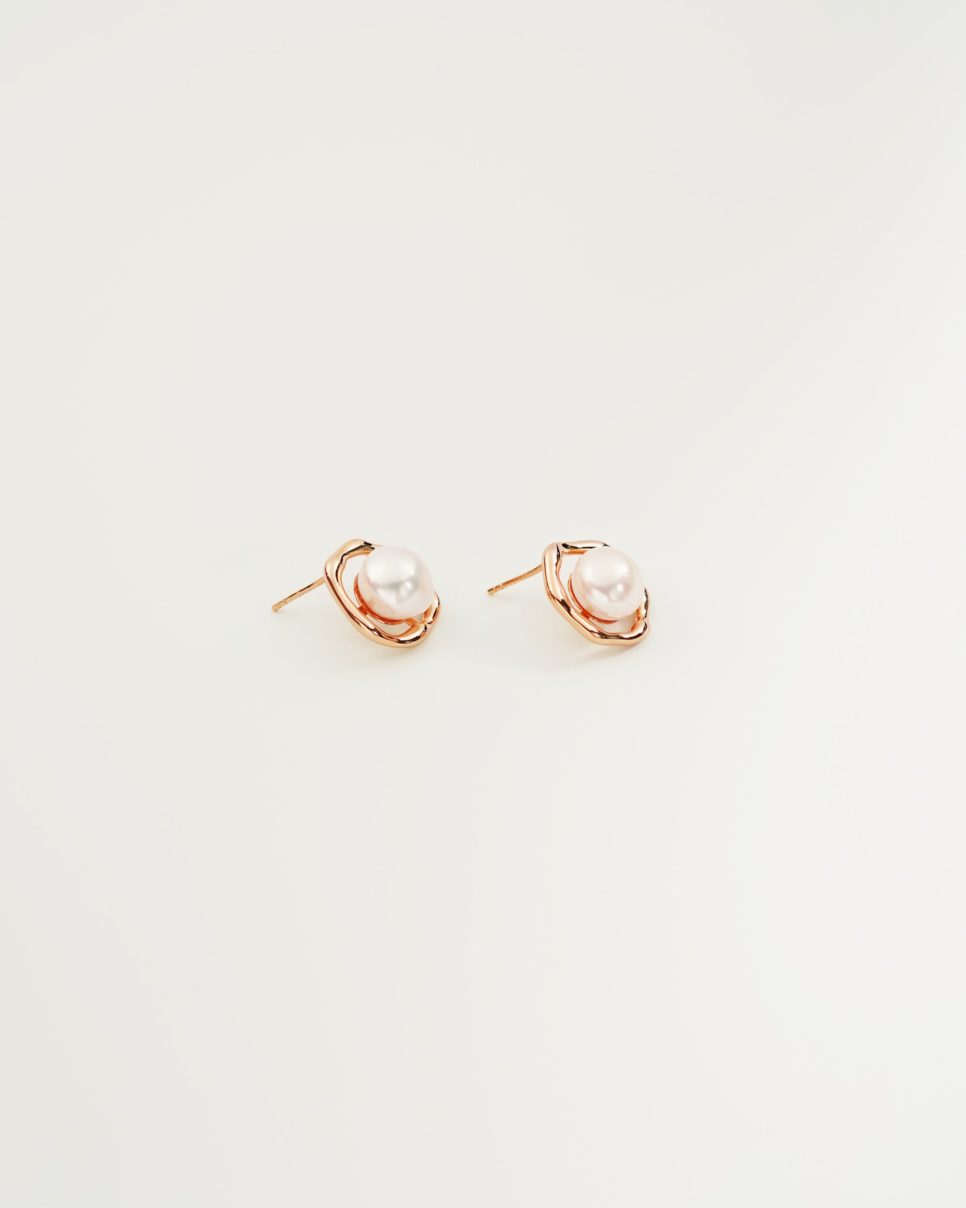 Essential Bold Pearl Studs, side view