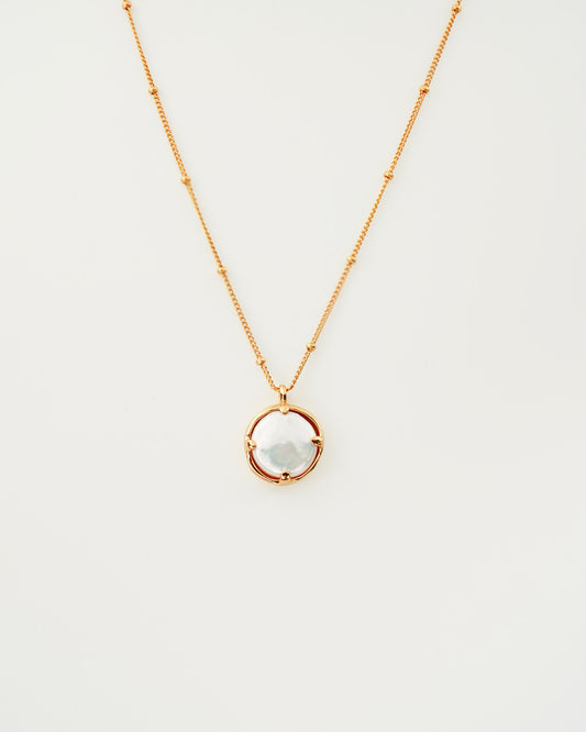 Reversible Baroque Pearl Pendant Necklace, close-up view