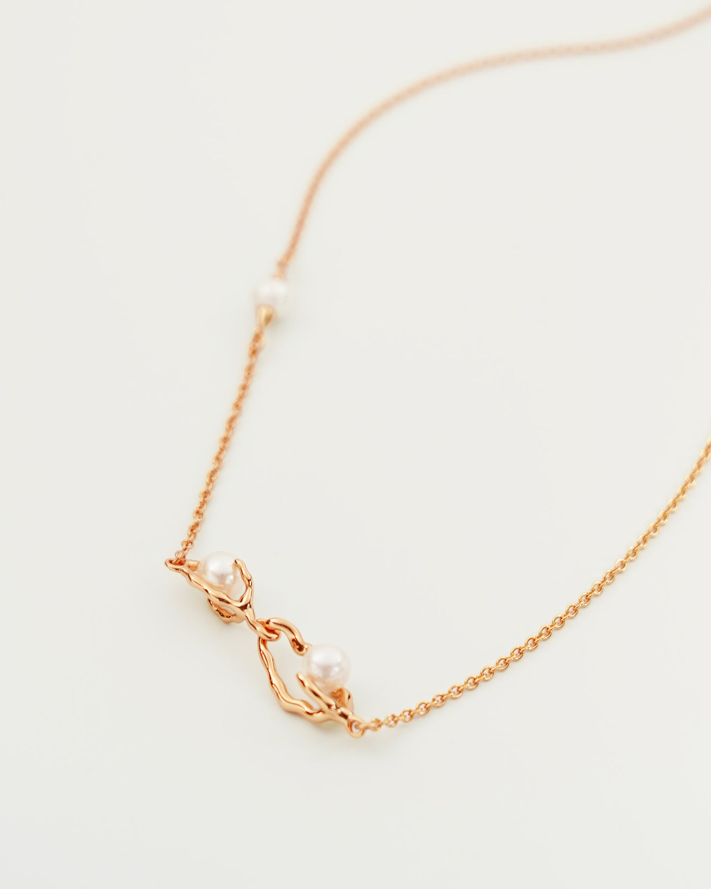 Flow Linked Pearl Choker, side view