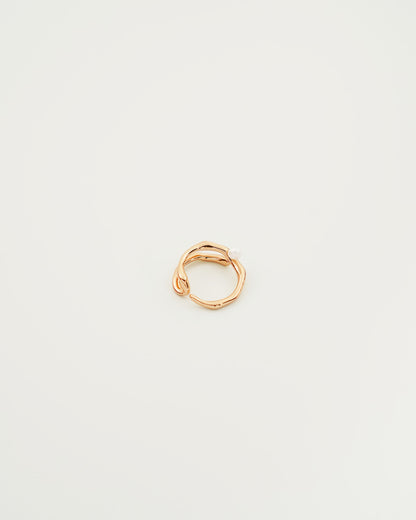 Flow Mini Pearl Ring, side view