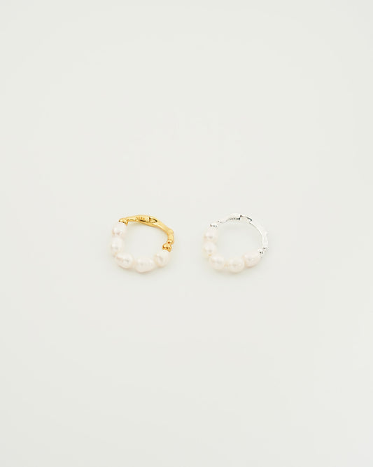 Irregular Pearl Ring, top view