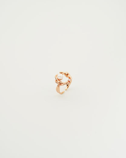 Knot Pearl Ring, top view