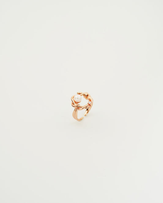 Knot Pearl Ring, top view